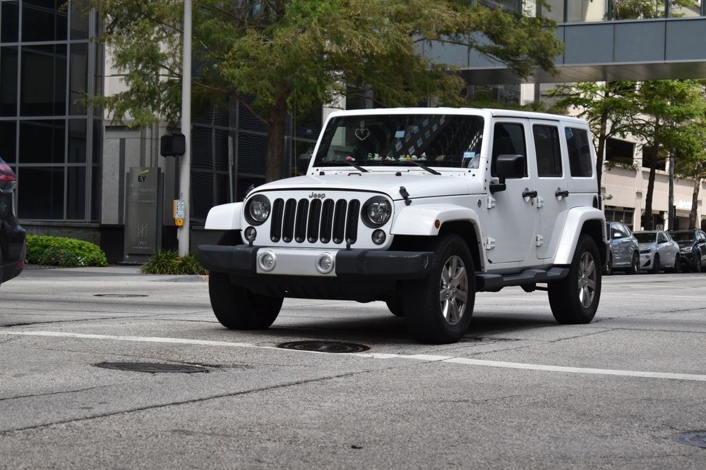 2025 Jeep Wrangler: Iconic Off-Road Capability and Versatility